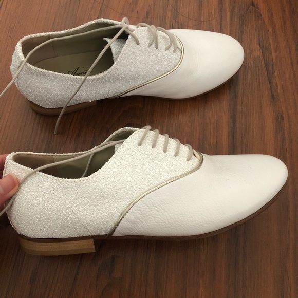 Anniel Oxford Lace up Shoes - Picture 3 of 4